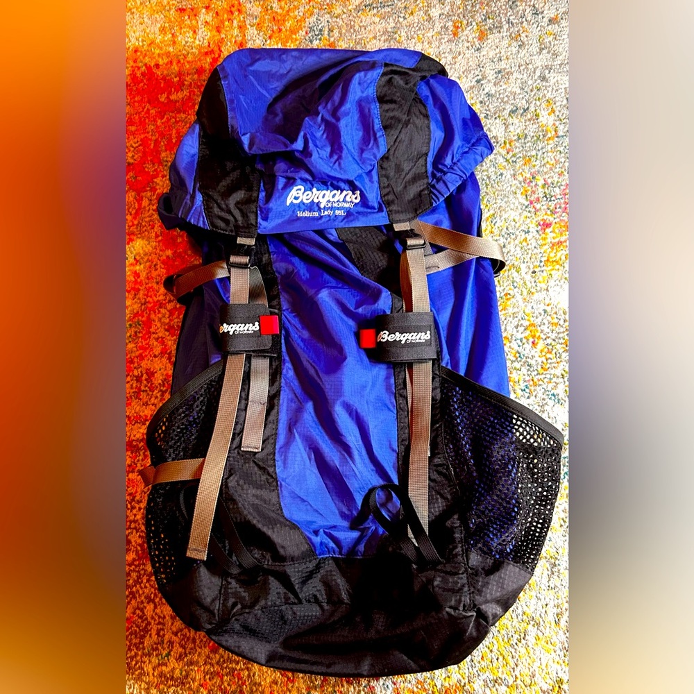 Bergans of Norway Backpack. Hiking Gear, Blue and Black. Helium Lady 55L